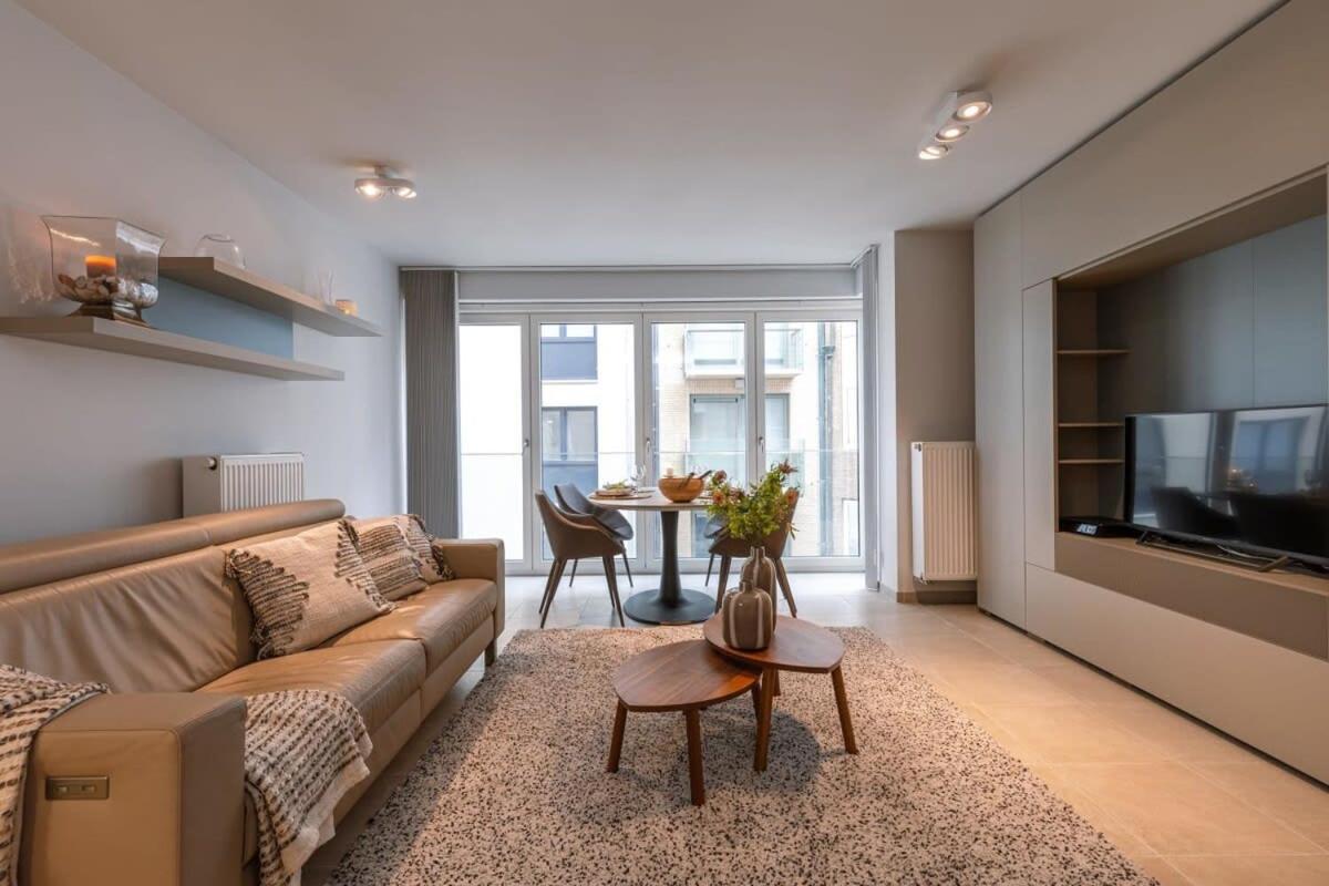 Huswell - Comfortable 2 Bedroom Apartment With Sea-View 克诺克－海斯特 外观 照片